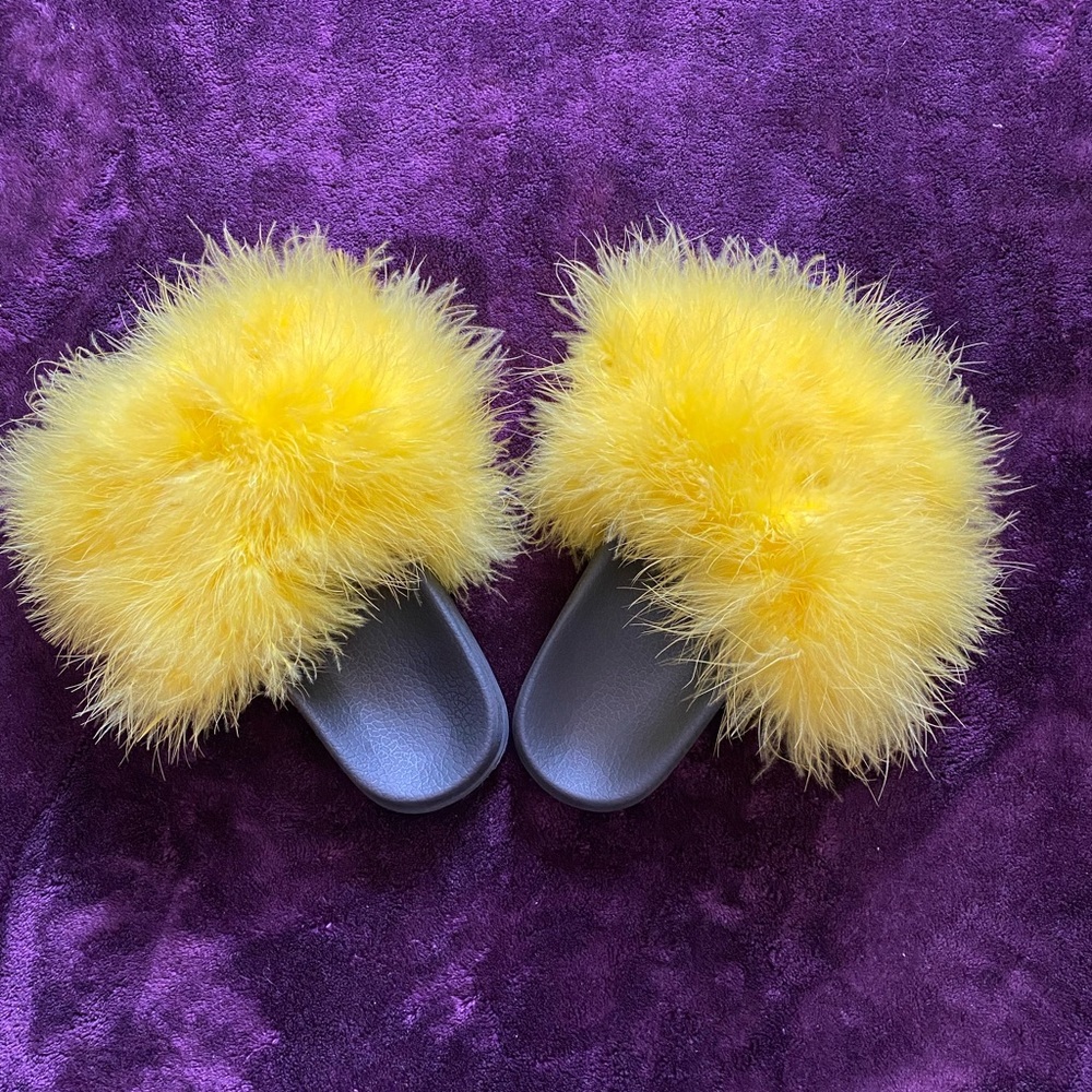 Fluffy furry sandals